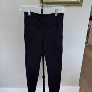 Lululemon Black Leggings with Pockets